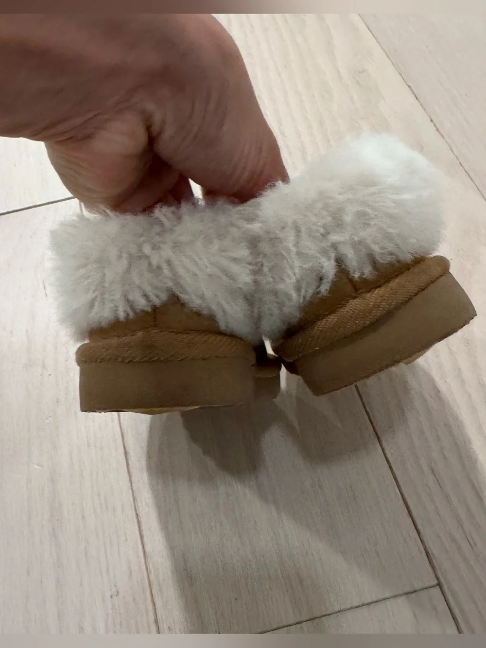 Cozy Faux-Shearling Kids Slippers in Tan with Cream Cuff
